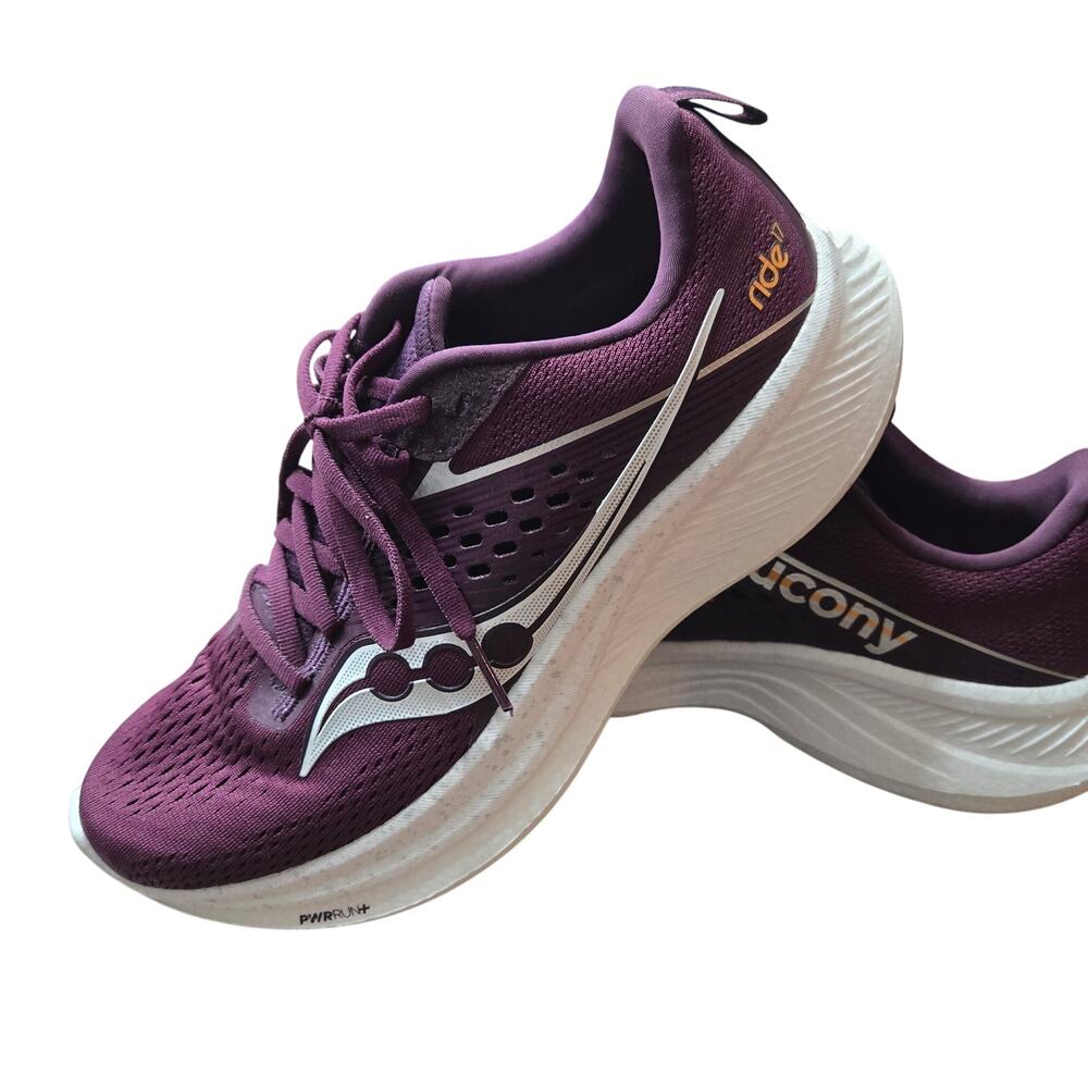 NO INSOLES Saucony Ride 17 running shoe in Plum/White women's 9 - Picture 2 of 8